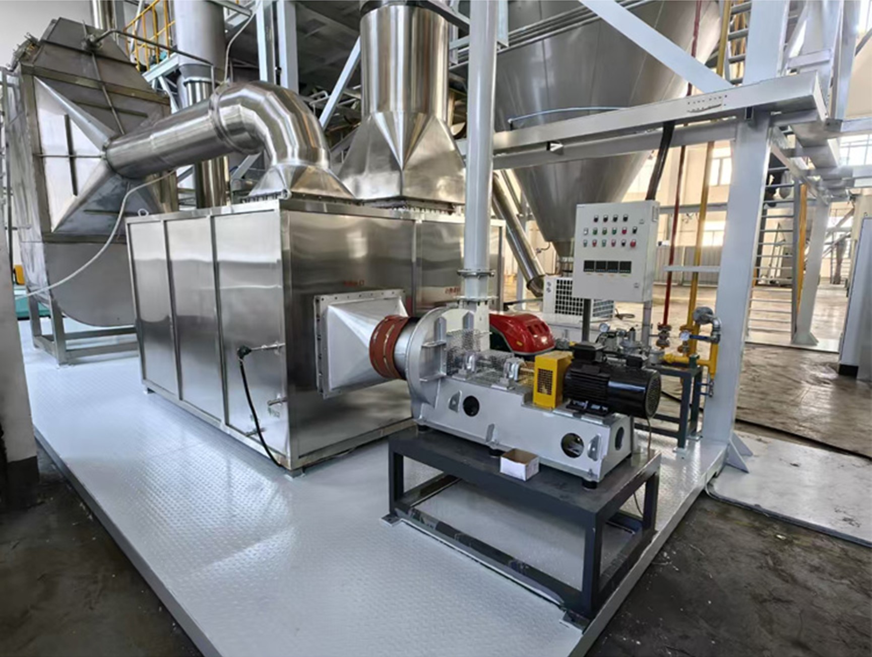 Bulk flow heat exchanger cooling food and pharmaceutical powders without air contamination