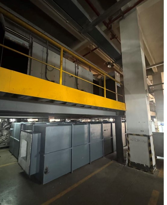 Heat recovery system installed on a textile stenter frame eliminating white smoke plumes